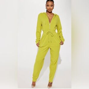 Play it back jumpsuit chartreuse fashion nova green size small nwot